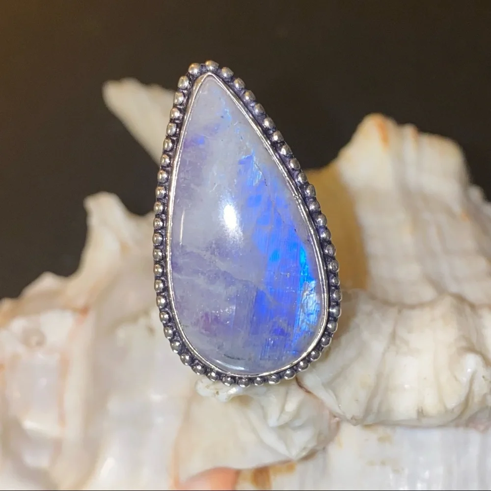 Rainbow Moonstone teardrop gemstone ring. - Picture 2 of 10